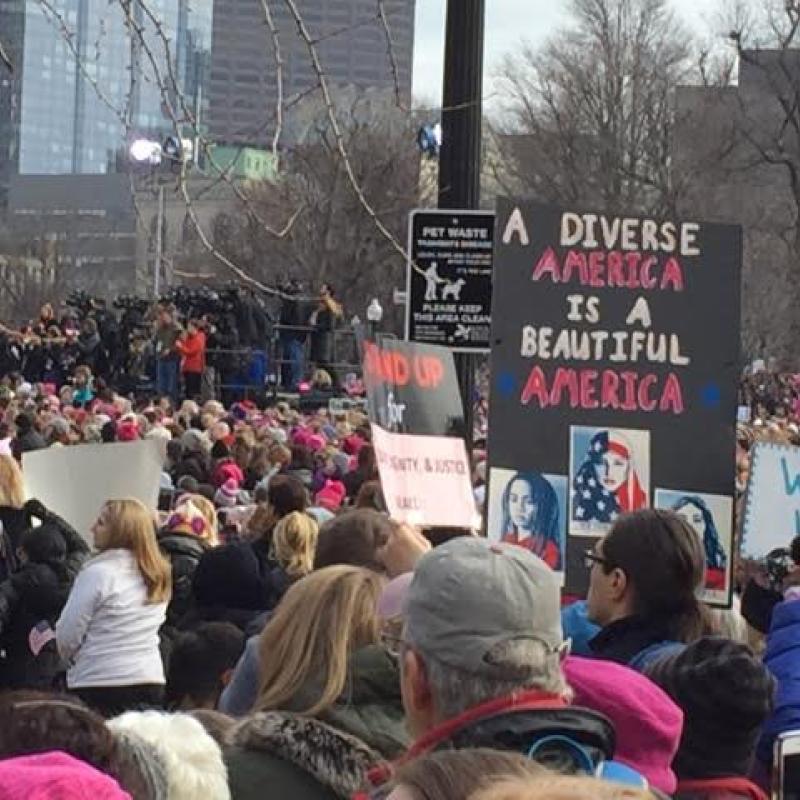 Crowd at march.