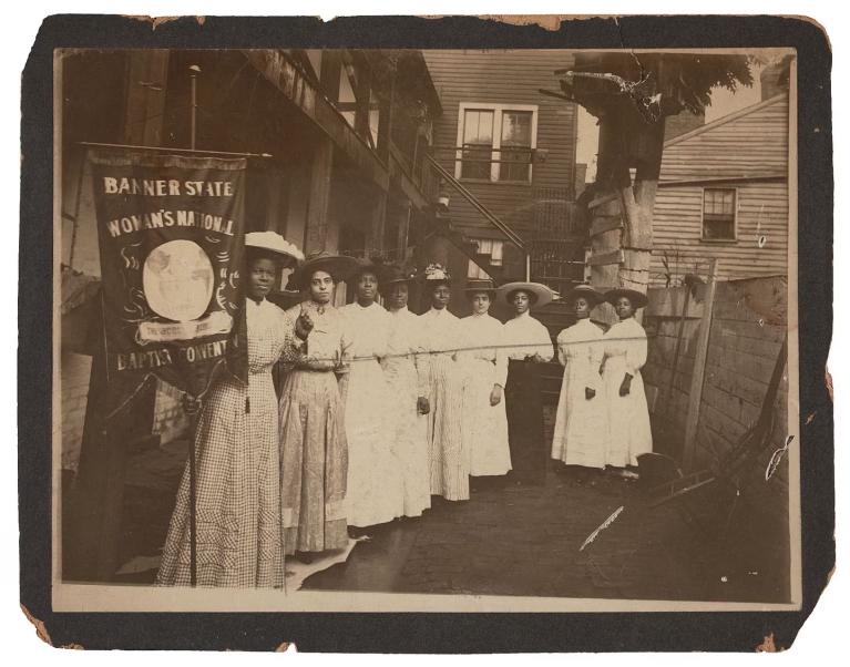 Vintage photograph of suffragists.